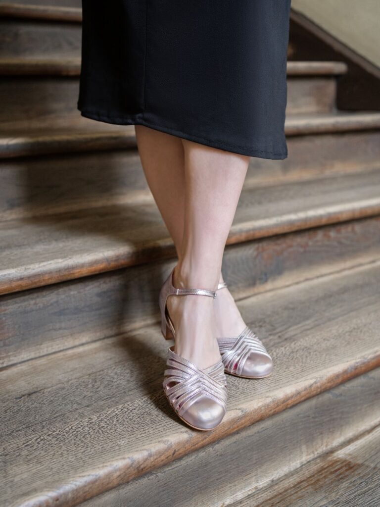 Swing It - Ella Pinky